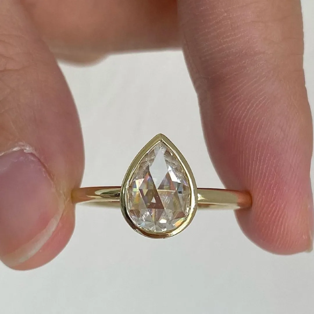 /public/photos/live/pear rose cut diamond (1).webp
